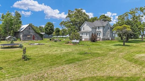 Tiny photo for 727 E 500n Road, Gibson City, IL 60936 (MLS # 12385249)