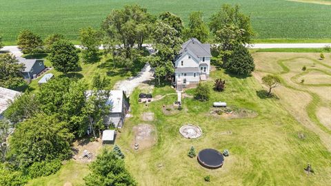 Tiny photo for 727 E 500n Road, Gibson City, IL 60936 (MLS # 12385249)