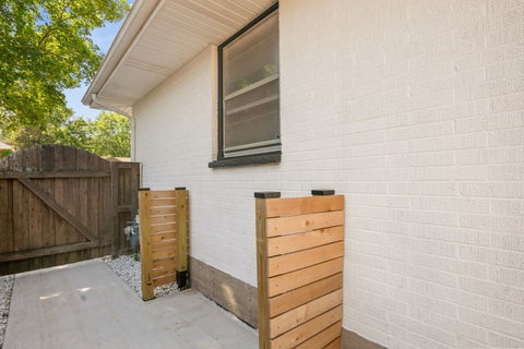Tiny photo for 361 S Commonwealth Avenue, Elgin, IL 60123 (MLS # 12666239)