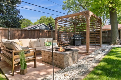 Tiny photo for 361 S Commonwealth Avenue, Elgin, IL 60123 (MLS # 12666239)