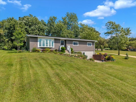 Tiny photo for 19310 Acker Road, Fulton, IL 61252 (MLS # 12744570)