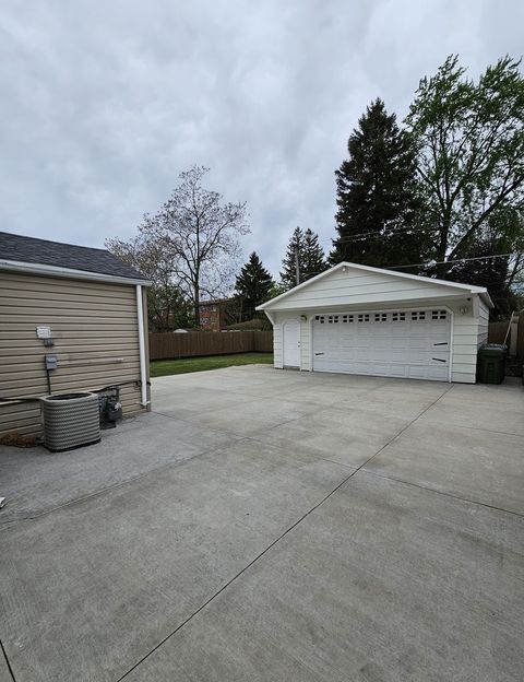 Tiny photo for 9634 Meade Avenue, Oak Lawn, IL 60453 (MLS # 12628045)