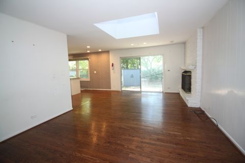 Tiny photo for 12 S Princeton Court, Arlington Heights, IL 60005 (MLS # 12501616)