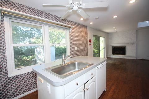 Tiny photo for 12 S Princeton Court, Arlington Heights, IL 60005 (MLS # 12501616)