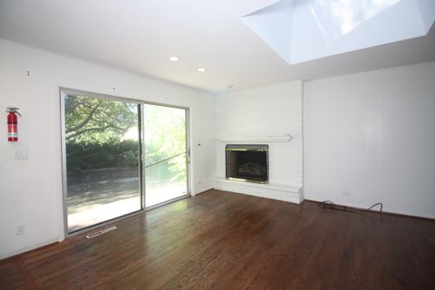 Tiny photo for 12 S Princeton Court, Arlington Heights, IL 60005 (MLS # 12501616)