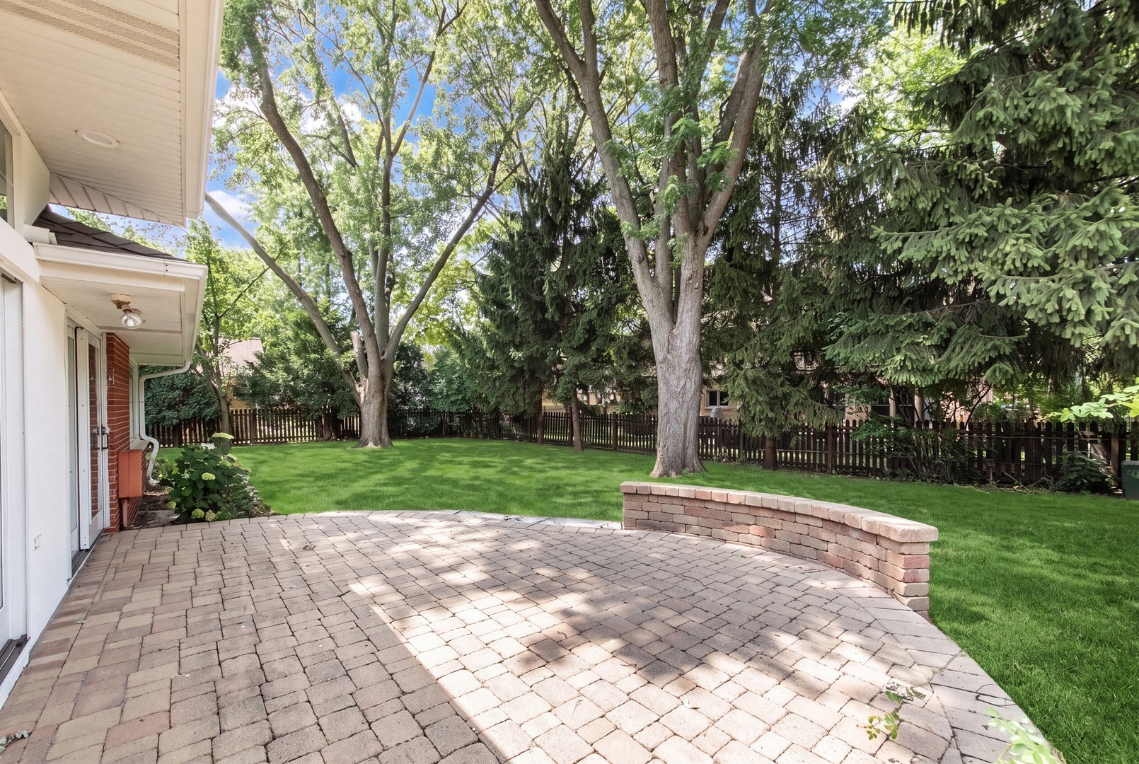 924 Brookline Lane