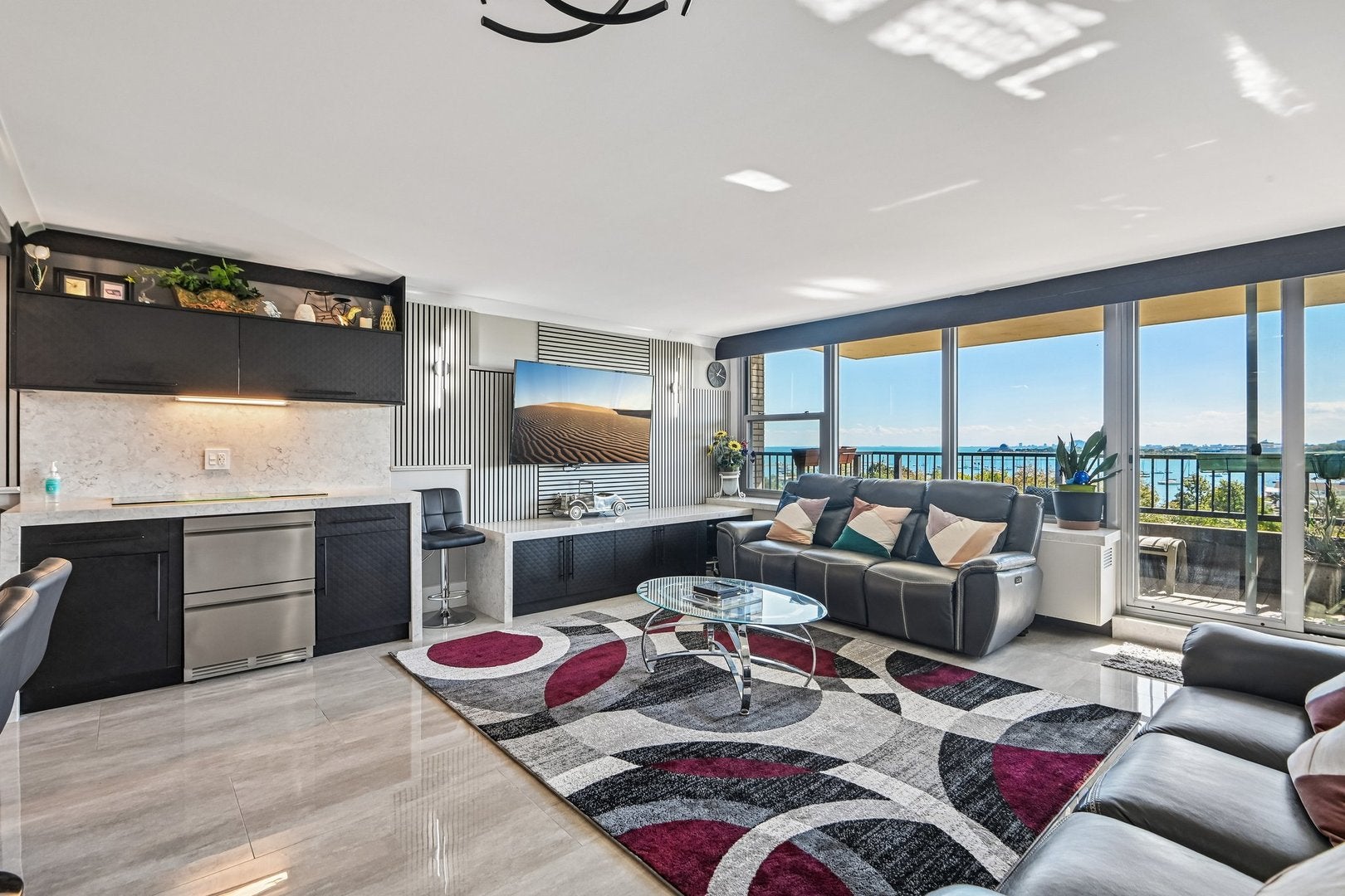 400 E Randolph Street 805