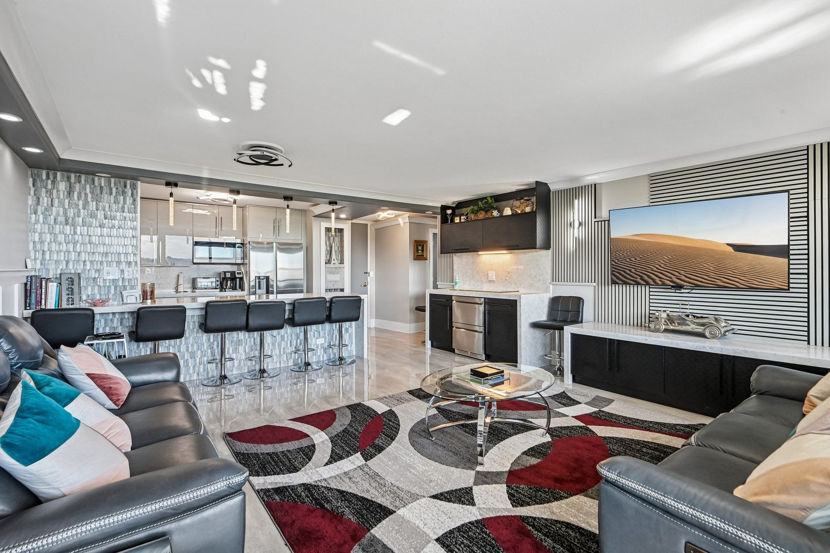 400 E Randolph Street 805