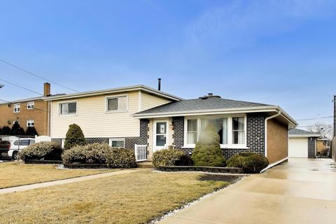 Tiny photo for 7944 W 82nd Street, Bridgeview, IL 60455 (MLS # 12589069)