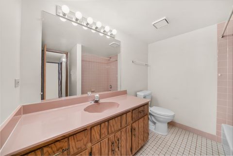 Tiny photo for 10512 Ridge Cove Drive #11C, Chicago Ridge, IL 60415 (MLS # 12451997)