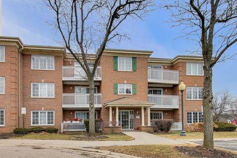Tiny photo for 110 Day Street #101, Bloomingdale, IL 60108 (MLS # 12572440)