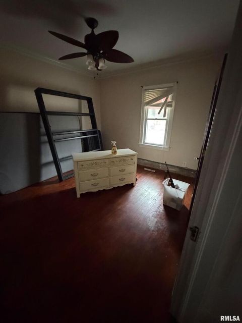 Tiny photo for 510 N MAPLE Street, Benton, IL 62812 (MLS # EB460614)