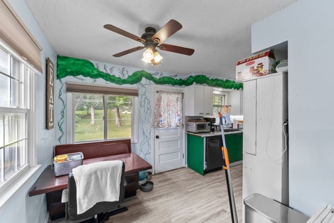 Tiny photo for 654 E 32nd Street, Davenport, IA 52803 (MLS # 12743396)