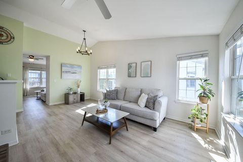 Tiny photo for 816 Woodewind Drive #816, Naperville, IL 60563 (MLS # 12479918)