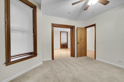 Tiny photo for 550 W Surf Street #115, Chicago, IL 60657 (MLS # 12483246)