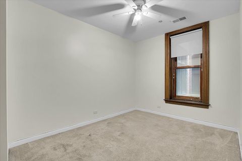 Tiny photo for 550 W Surf Street #115, Chicago, IL 60657 (MLS # 12483246)