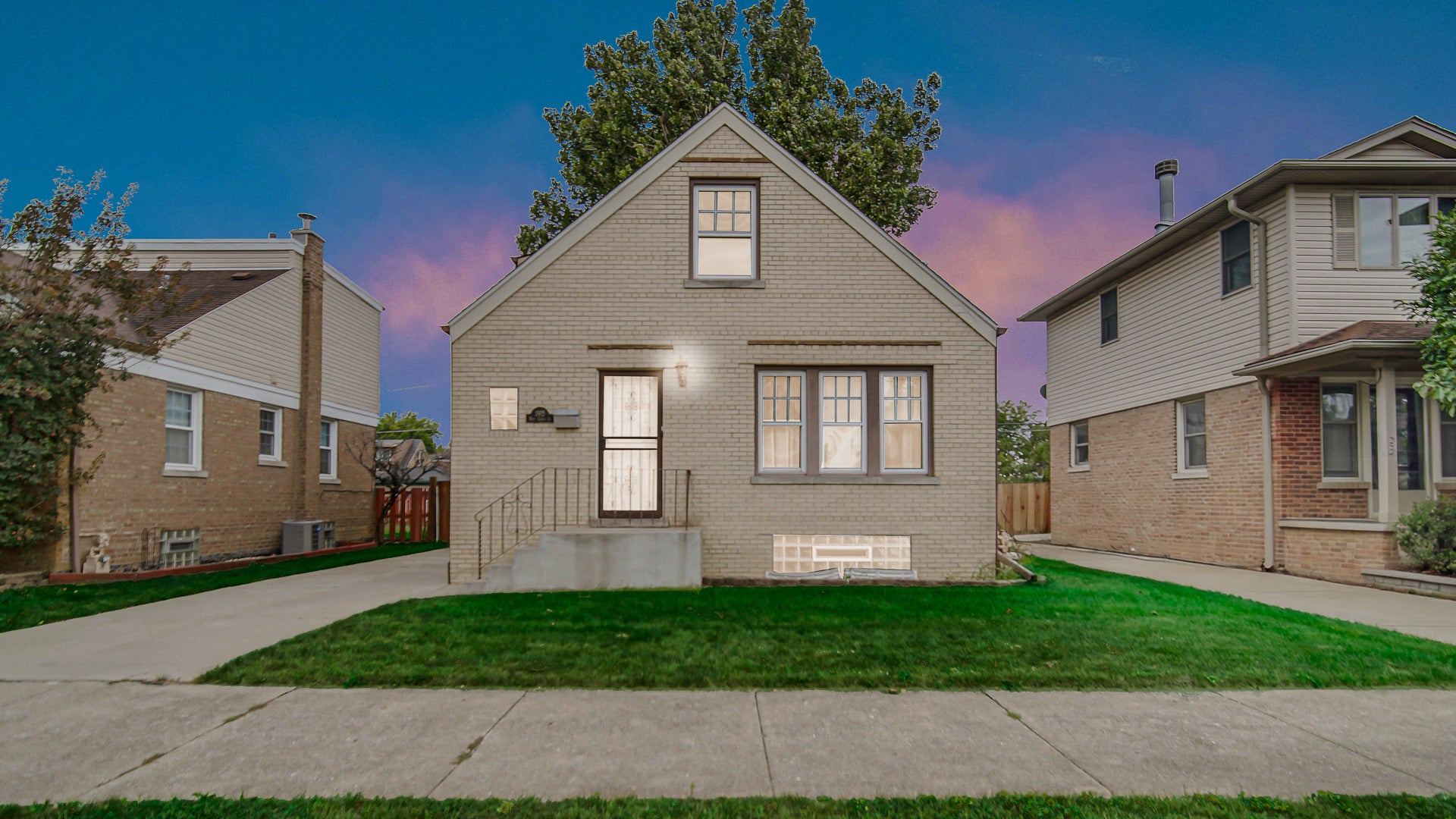 3915 W 104th Street