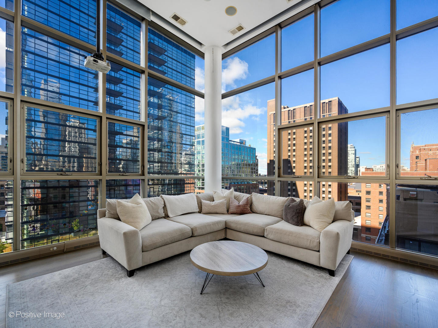 150 W Superior Street 801