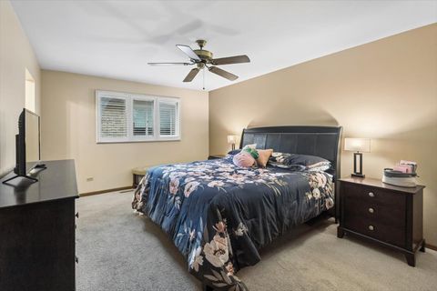 Tiny photo for 120 S Dee Road #2, Park Ridge, IL 60068 (MLS # 12581999)