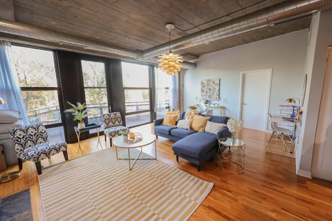 Tiny photo for 1033 W 14th Place #241, Chicago, IL 60608 (MLS # 12482448)