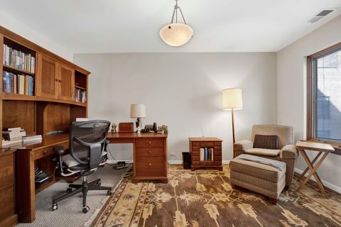 Tiny photo for 525 grove Street #4D, Evanston, IL 60201 (MLS # 12499777)