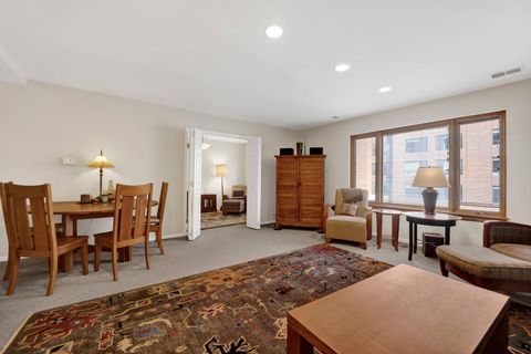 Tiny photo for 525 grove Street #4D, Evanston, IL 60201 (MLS # 12499777)