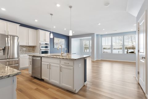 Tiny photo for 573 Watercress Drive, Aurora, IL 60504 (MLS # 12534833)