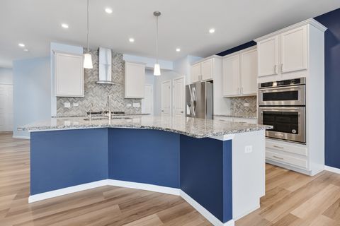 Tiny photo for 573 Watercress Drive, Aurora, IL 60504 (MLS # 12534833)