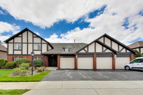 Photo of 245 Windsor Lane #C, Willowbrook, IL 60527 (MLS # 12684712)
