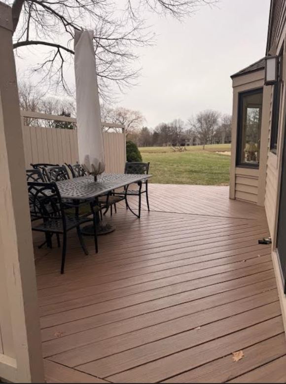 494 Shoreline Road 670