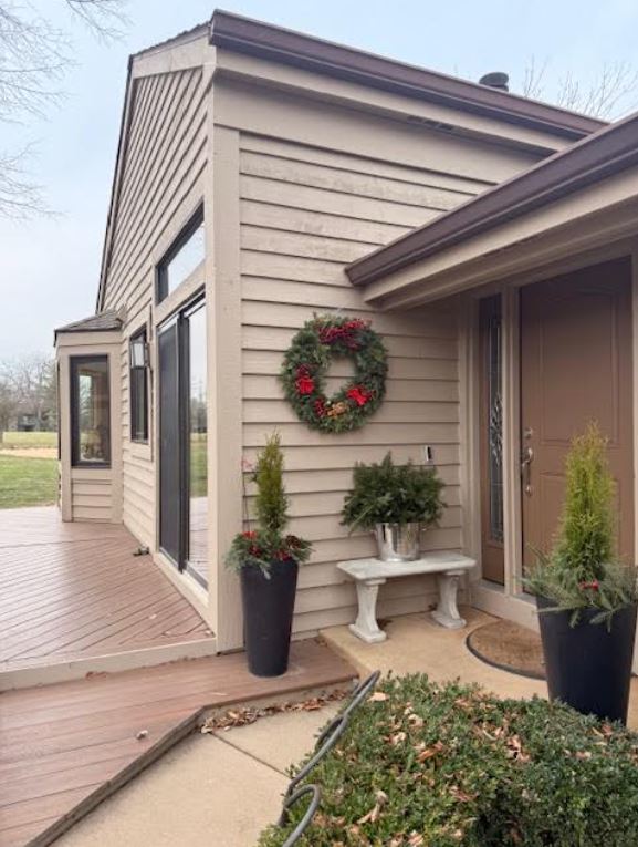 494 Shoreline Road 670