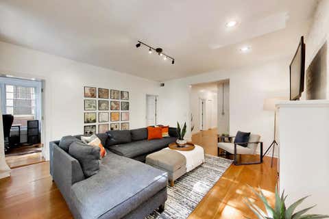 Tiny photo for 6160 N Winthrop Avenue #3S, Chicago, IL 60660 (MLS # 12702004)