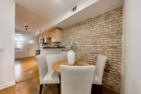 Tiny photo for 6160 N Winthrop Avenue #3S, Chicago, IL 60660 (MLS # 12702004)