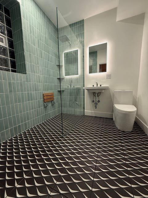 Tiny photo for 6160 N Winthrop Avenue #3S, Chicago, IL 60660 (MLS # 12702004)