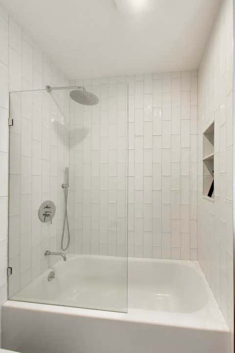 Tiny photo for 6160 N Winthrop Avenue #3S, Chicago, IL 60660 (MLS # 12702004)