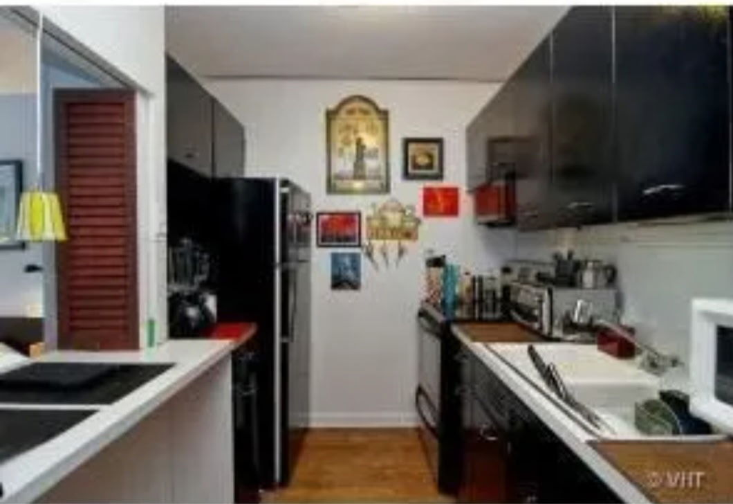 535 N MICHIGAN Avenue 302