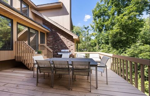 Tiny photo for 43 Oak Creek Court, Burr Ridge, IL 60527 (MLS # 12594531)