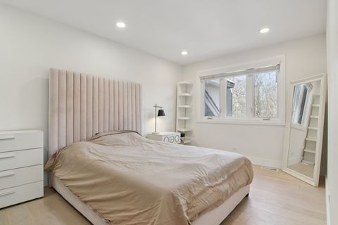 Tiny photo for 43 Oak Creek Court, Burr Ridge, IL 60527 (MLS # 12594531)