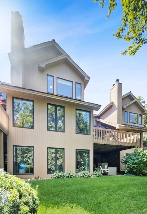 Tiny photo for 43 Oak Creek Court, Burr Ridge, IL 60527 (MLS # 12594531)