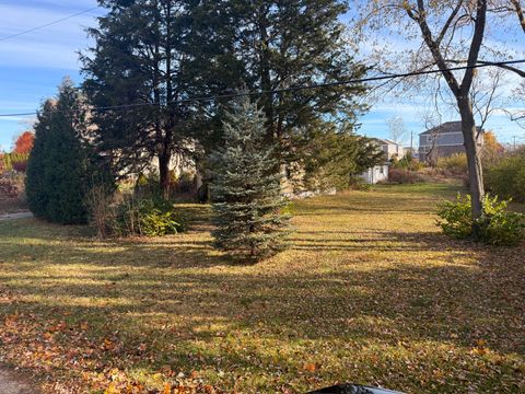 5S365 Vest Avenue Naperville IL 60563