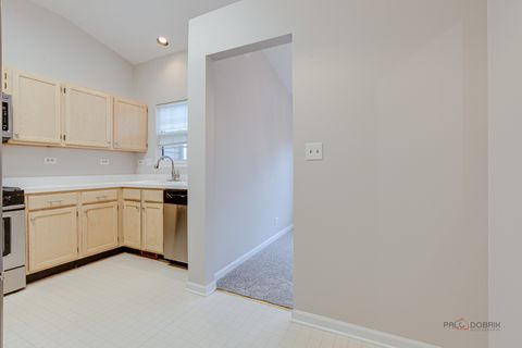 Tiny photo for 543 Grosse Pointe Circle, Vernon Hills, IL 60061 (MLS # 12559773)