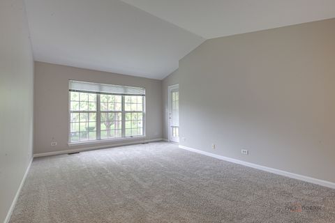 Tiny photo for 543 Grosse Pointe Circle, Vernon Hills, IL 60061 (MLS # 12559773)