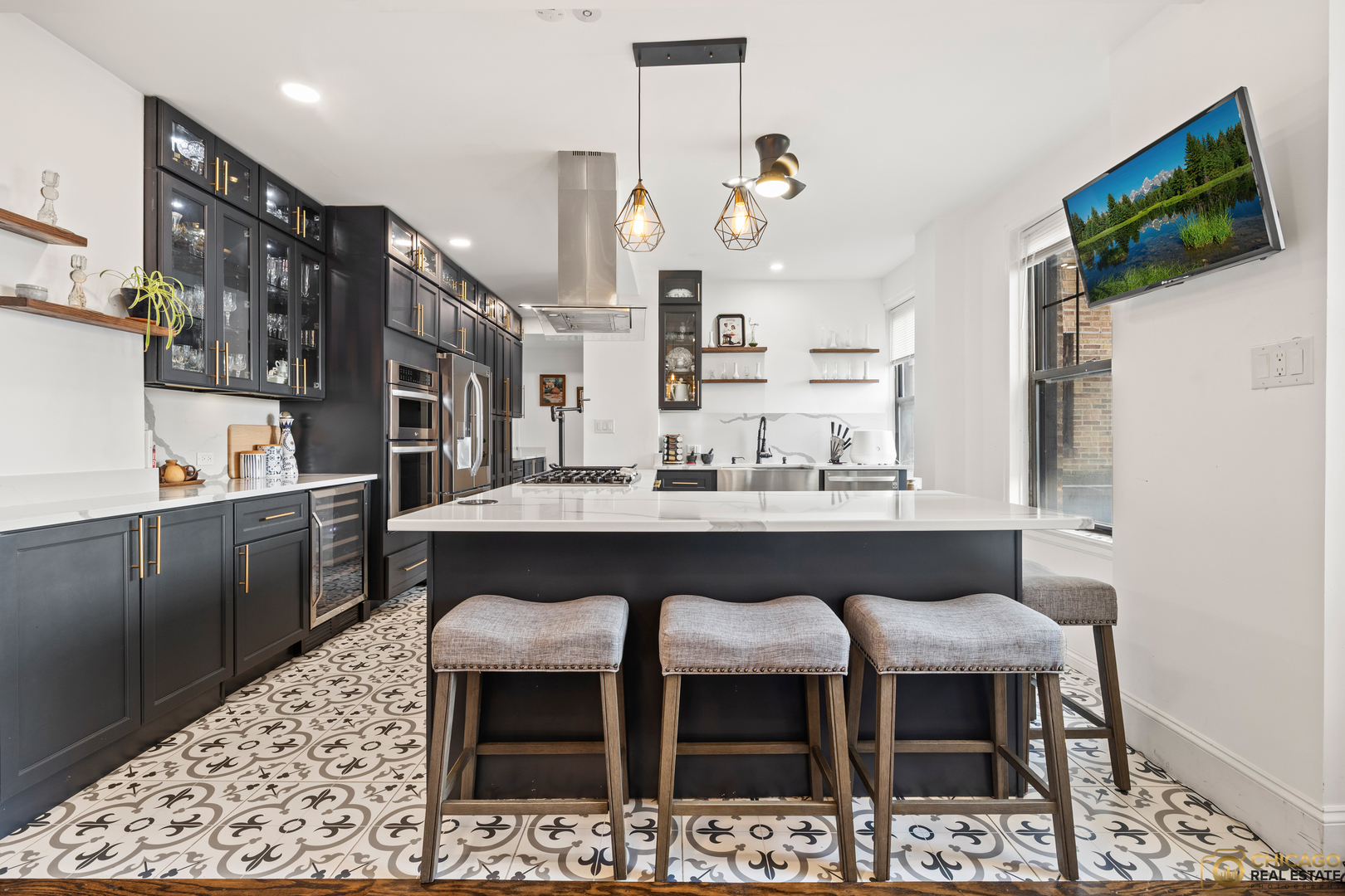 7321 S South Shore Drive 10A