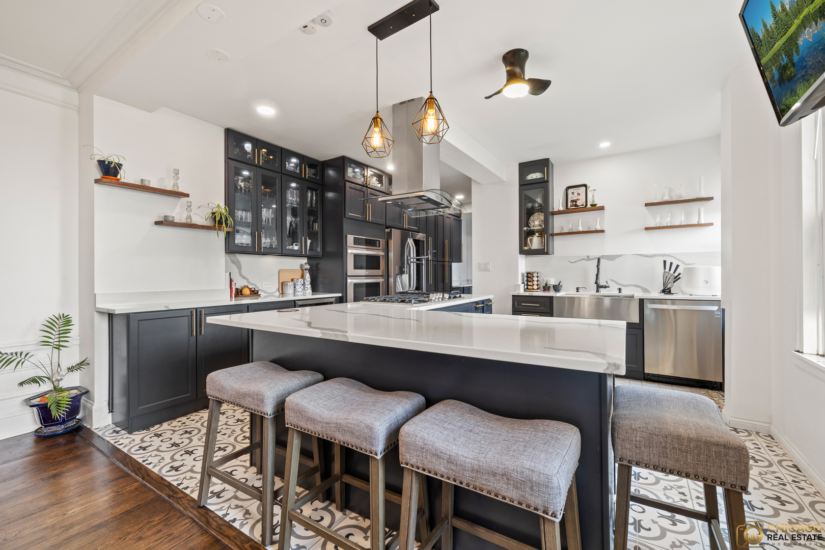 7321 S South Shore Drive 10A