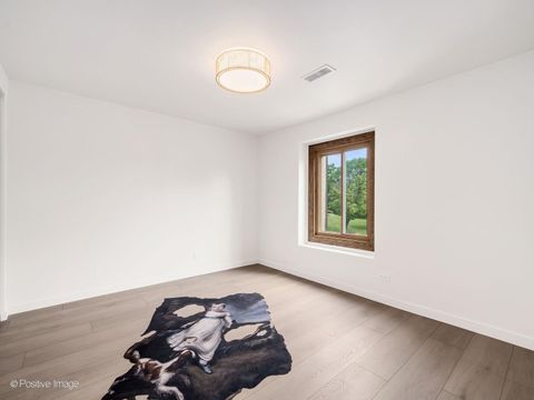 Tiny photo for 170 Cascade Drive, Indian Head Park, IL 60525 (MLS # 12653945)