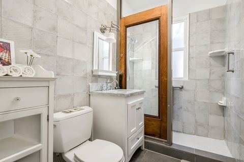 Tiny photo for 1032 Clinton Avenue, Oak Park, IL 60304 (MLS # 12575679)