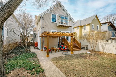 Tiny photo for 1032 Clinton Avenue, Oak Park, IL 60304 (MLS # 12575679)