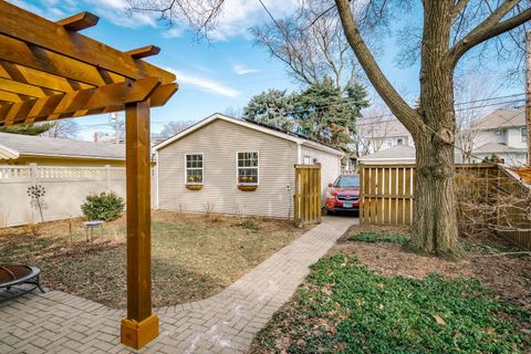 Tiny photo for 1032 Clinton Avenue, Oak Park, IL 60304 (MLS # 12575679)