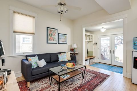 Tiny photo for 1032 Clinton Avenue, Oak Park, IL 60304 (MLS # 12575679)