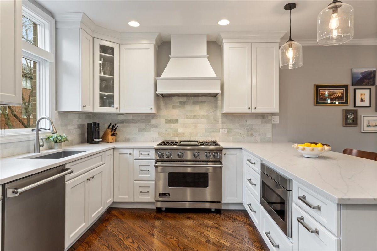 2709 N Janssen Avenue